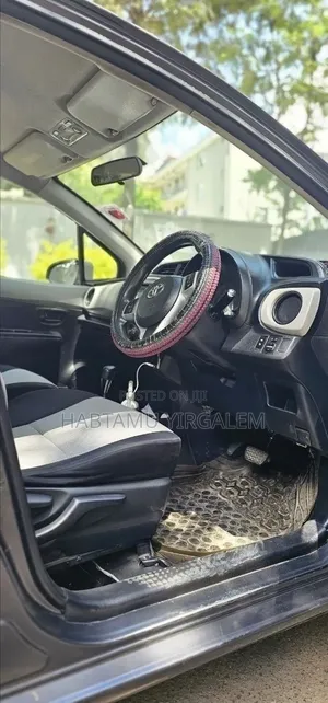 Toyota Yaris 2012