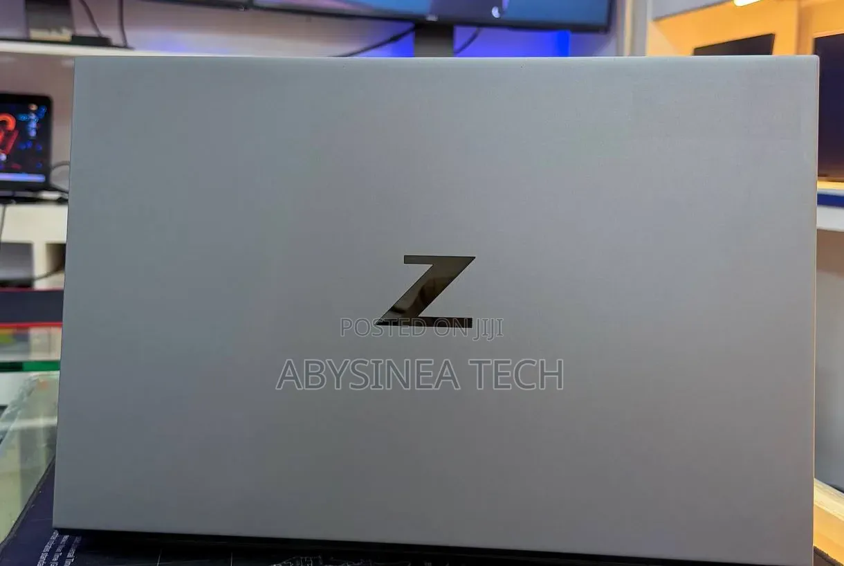 New Laptop HP ZBook 14 32GB Intel Core i7 SSD 1T