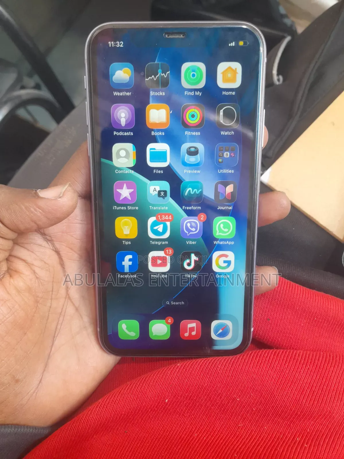 New Apple iPhone 11 128 GB Blue