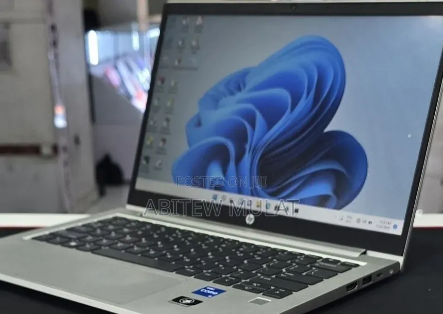New Laptop HP EliteBook 830 G9 16GB Intel Core i5 SSD 512GB