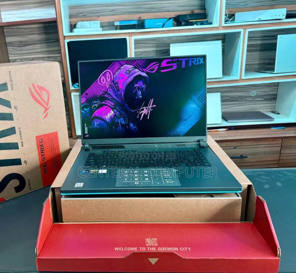 New Laptop Asus ROG Strix G16 16GB Intel Core i9 SSD 1T