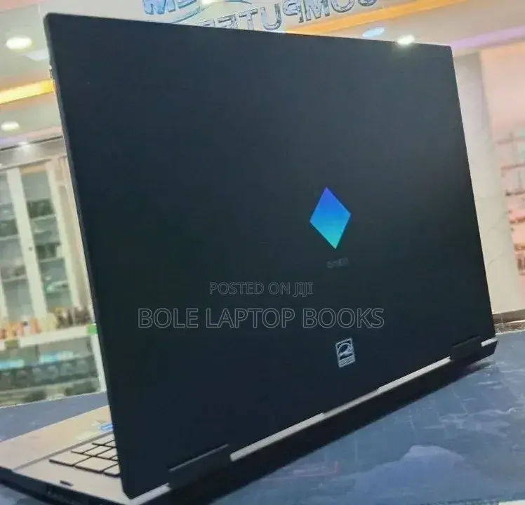 New Laptop HP OmniBook 5 14" 16GB Intel Core i5 SSD 512GB
