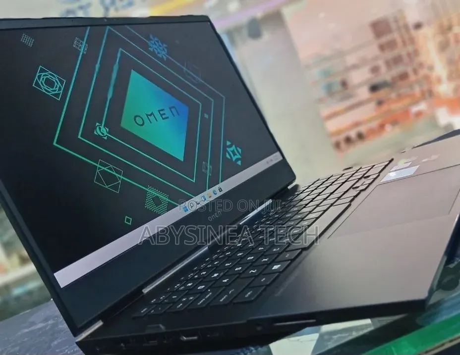 New Laptop HP OmniBook 5 14" 16GB Intel Core i5 SSD 512GB