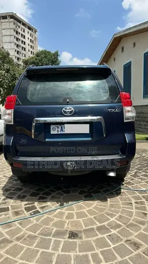 Toyota Land Cruiser 2010 Black