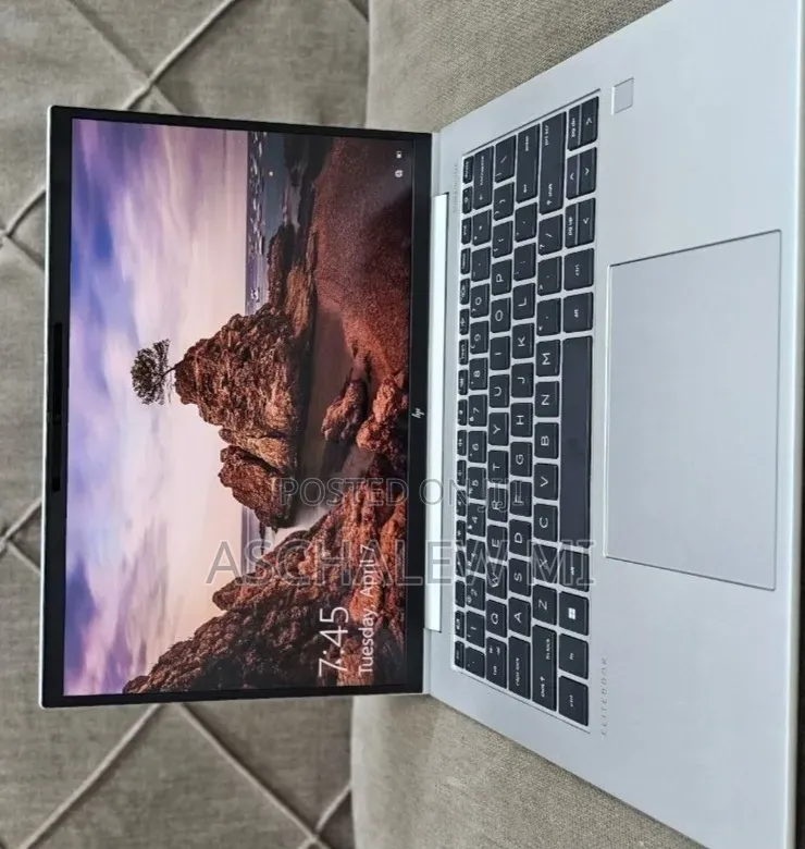 New Laptop HP EliteBook 840 G10 16GB Intel Core i7 SSD 512GB