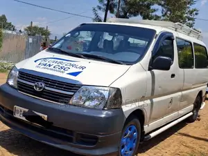 Toyota HiAce 2007 White