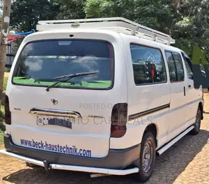 Toyota HiAce 2007 White