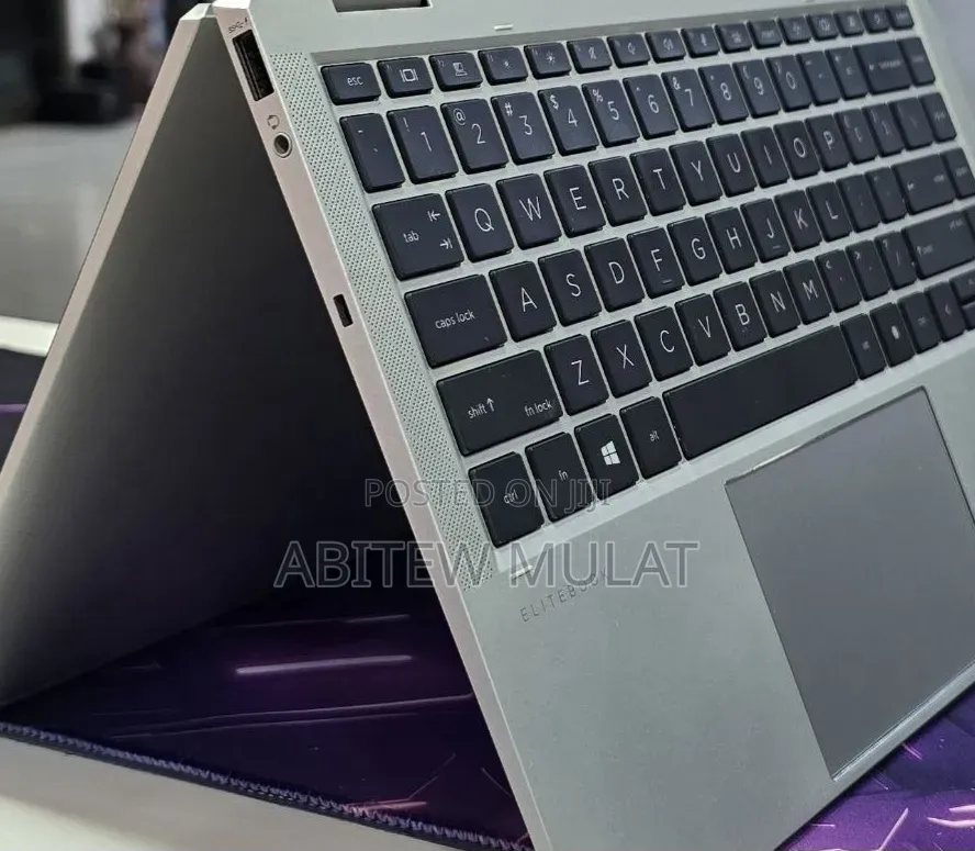 New Laptop HP EliteBook 1040 G8 16GB Intel Core i7 SSD 512GB