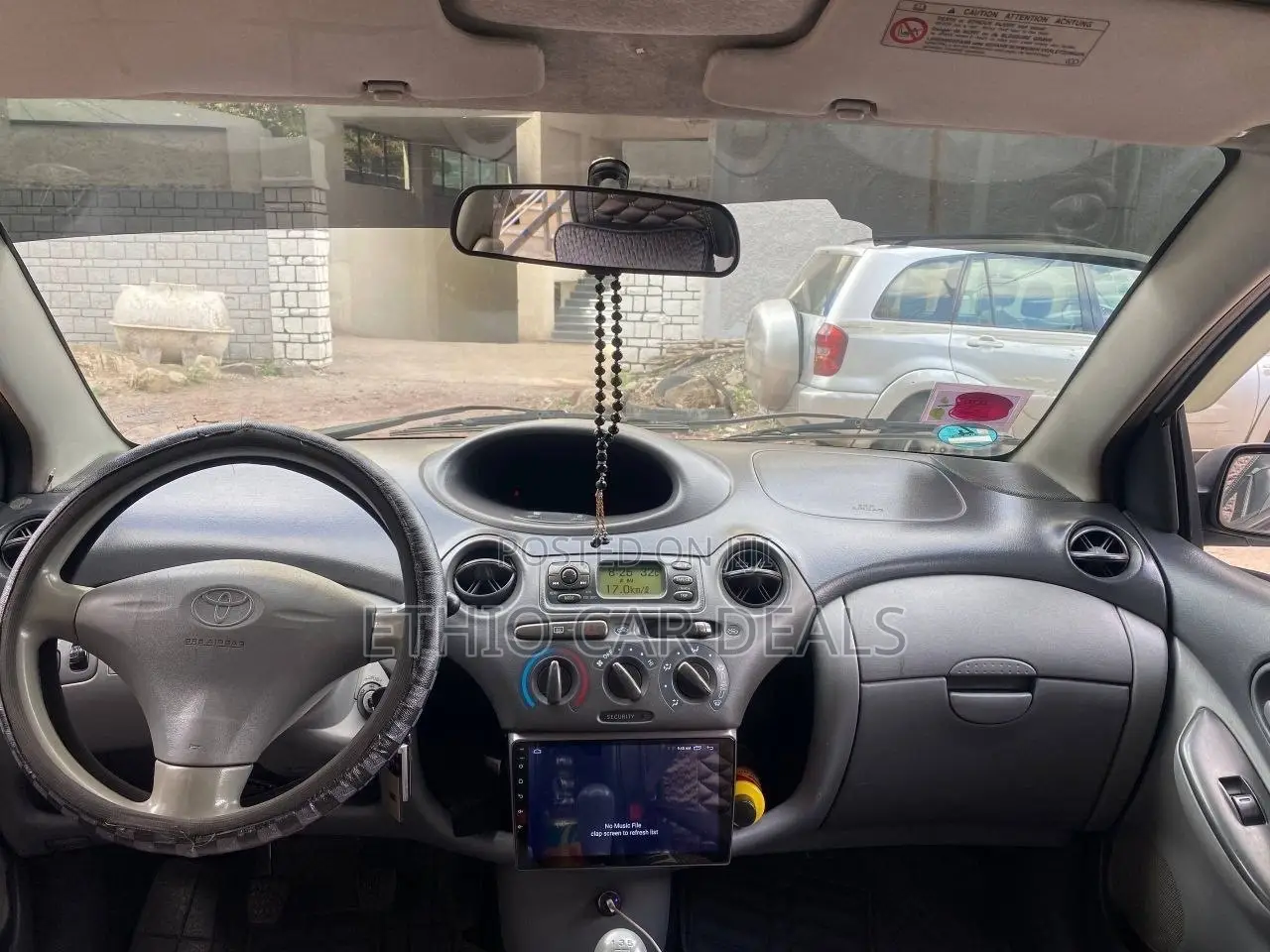 Toyota Vitz 2002 Silver