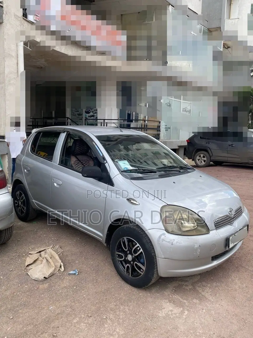 Toyota Vitz 2002 Silver