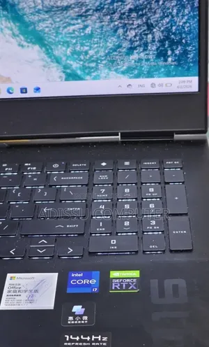 New Laptop HP OmniBook 5 16" 16GB Intel Core i7 SSD 512GB