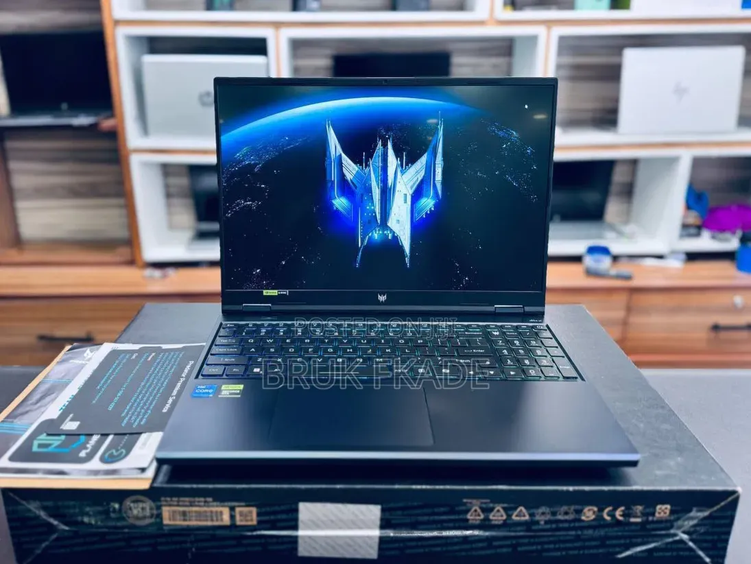 New Laptop Acer Predator Helios Neo 16 16GB Intel Core i9 SSD 1T
