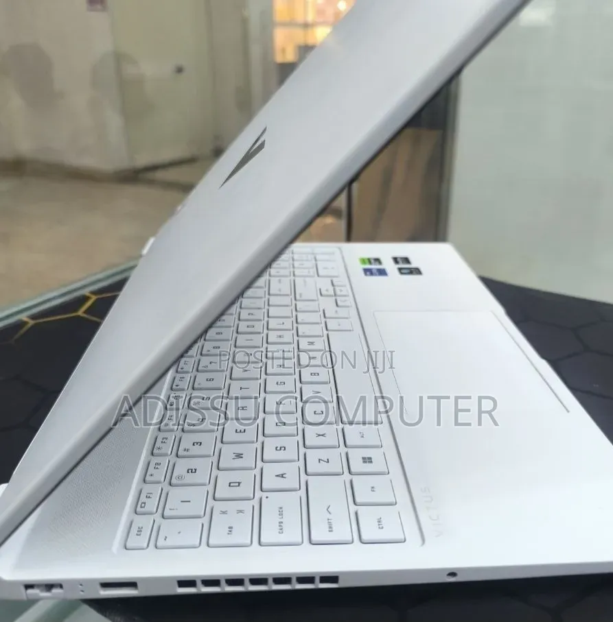 New Laptop HP 16GB Intel Core i7 SSD 1T
