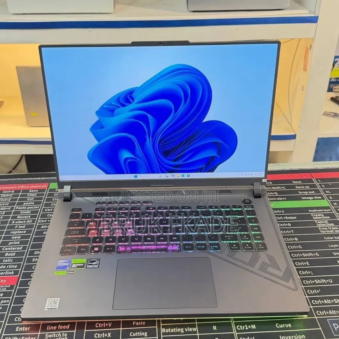 New Laptop Asus ROG Strix G16 G614 16GB Intel Core i9 SSD 1T