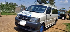 Toyota HiAce 2007 White