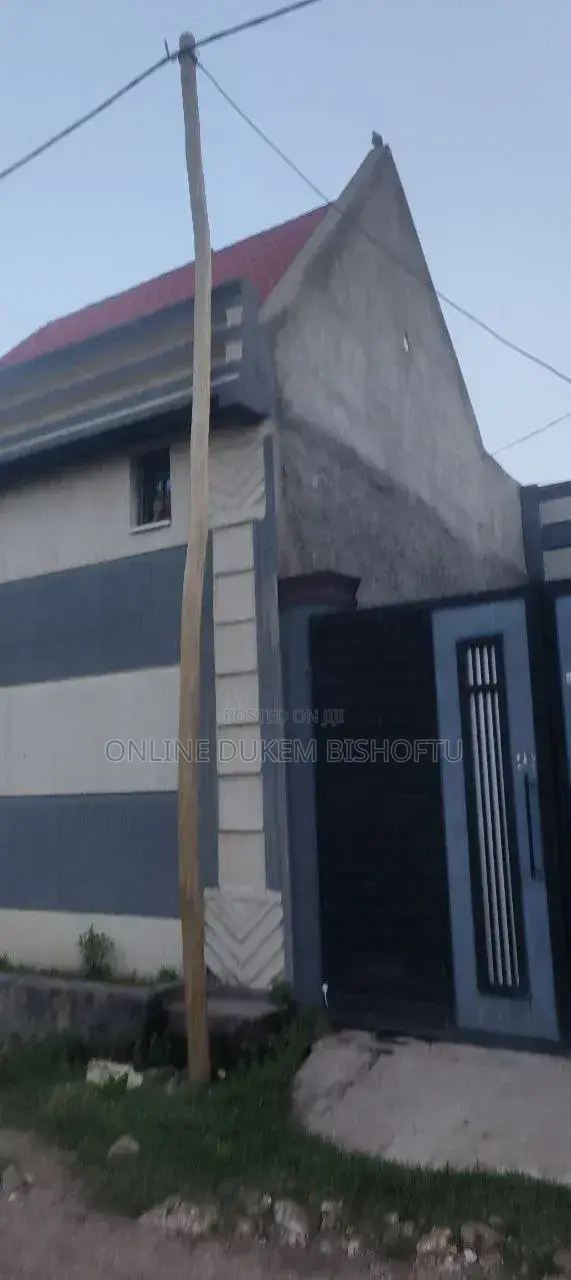 Furnished 8bdrm Villa in Dukem Bishoftu, East Shewa for sale