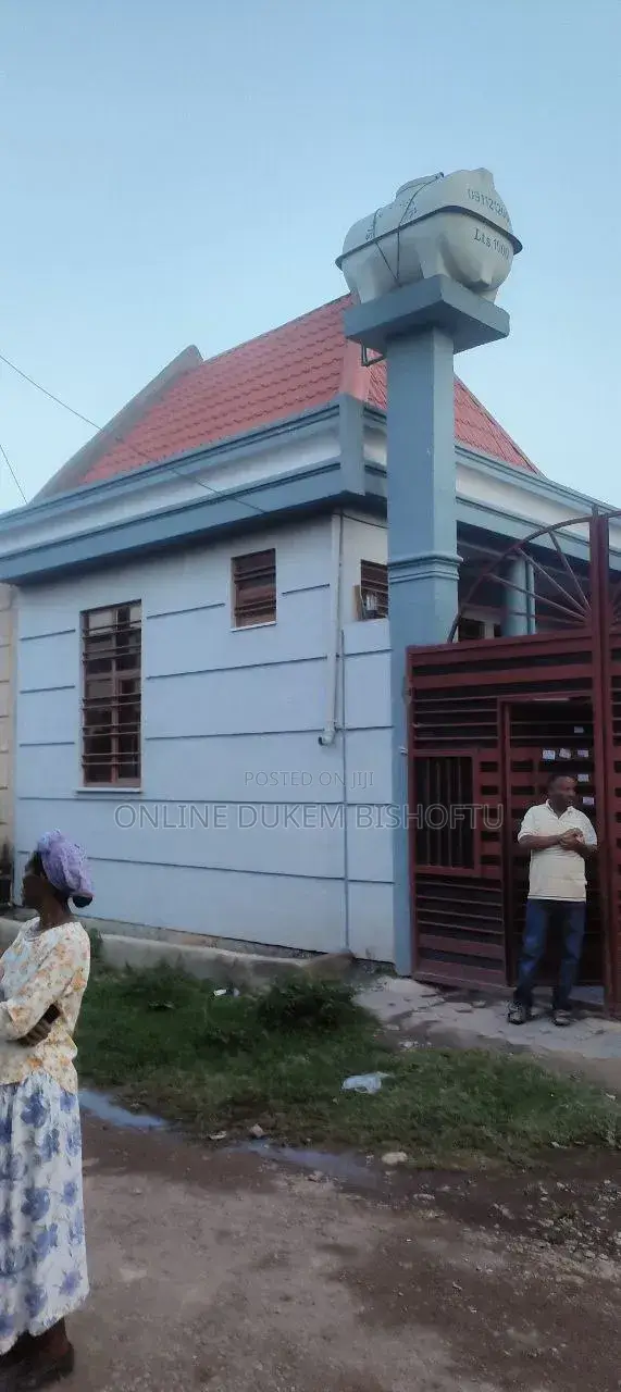 Furnished 7bdrm Villa in Dukem Bishoftu, East Shewa for sale