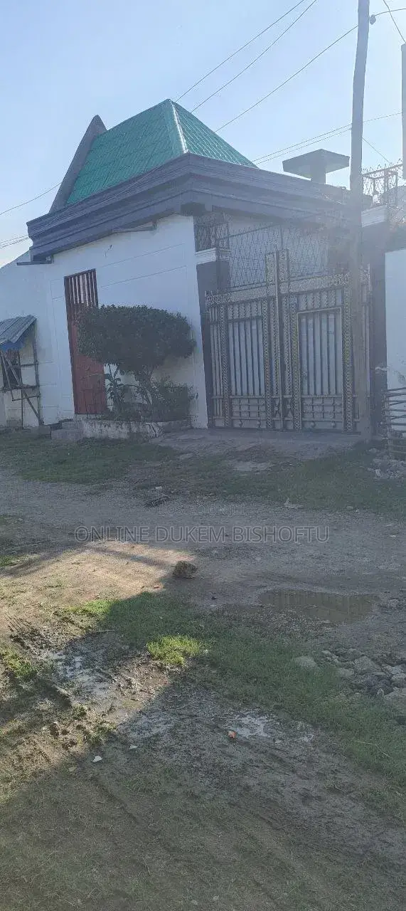 Furnished 8bdrm Villa in Dukem Bishoftu, East Shewa for sale