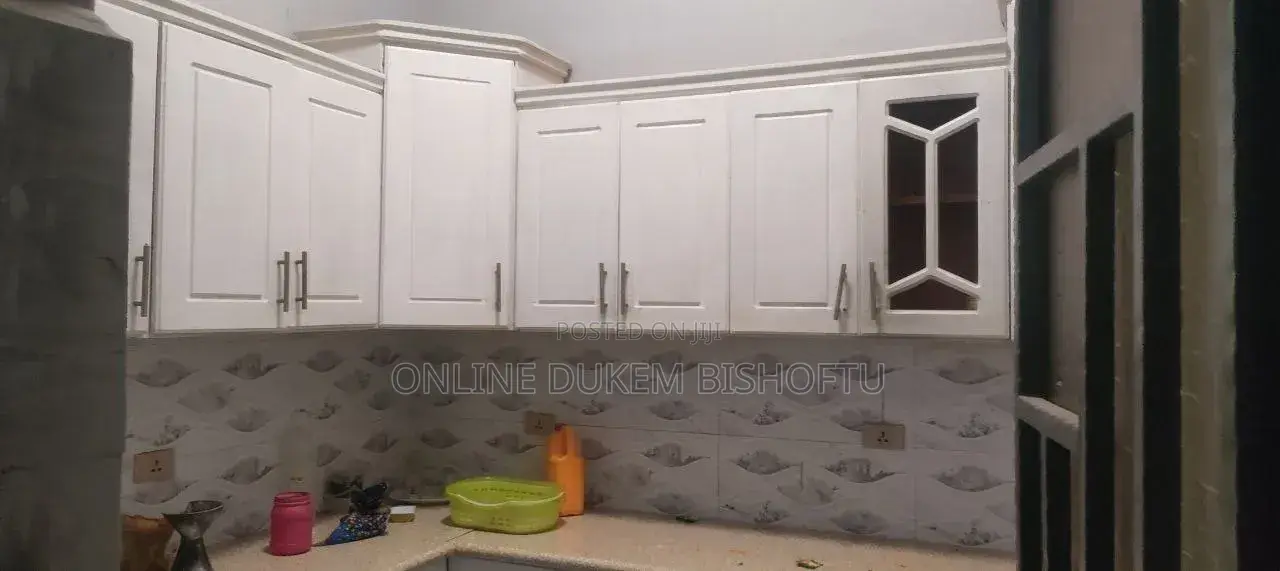 Furnished 8bdrm Villa in Dukem Bishoftu, East Shewa for sale