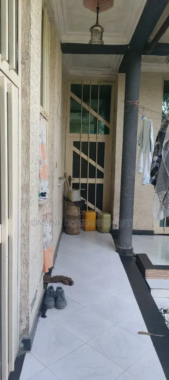 Furnished 8bdrm House in Dukem Bishoftu, East Shewa for sale