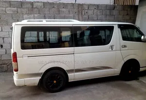 Toyota HiAce 2007 White