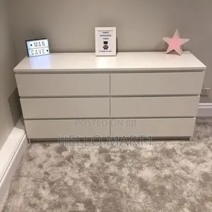 Simple Chest of Drawer