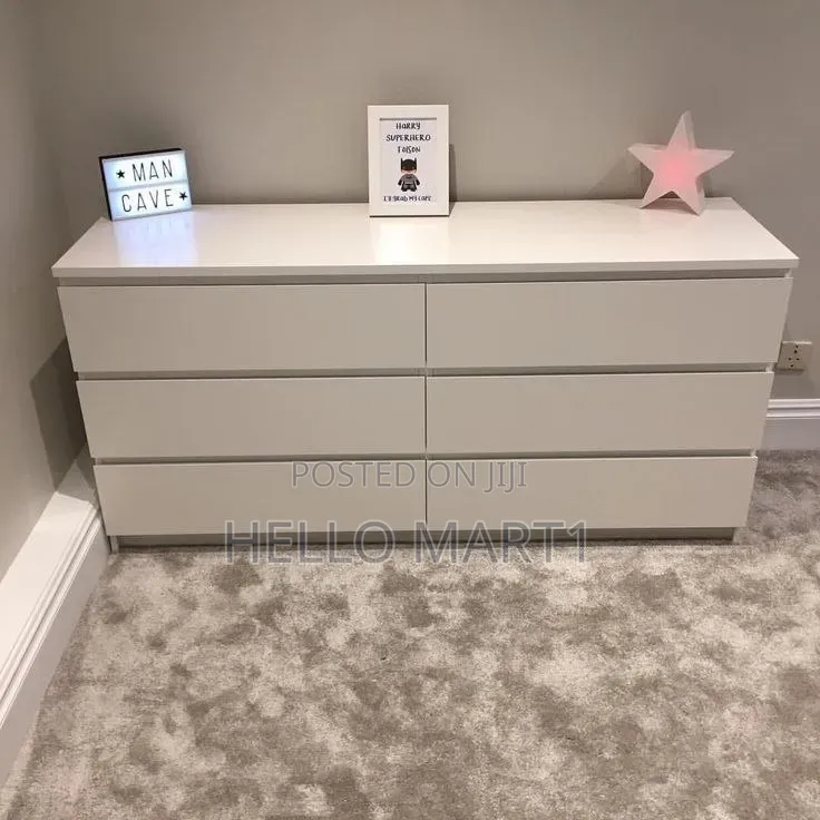 Simple Chest of Drawer