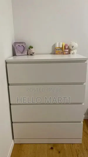 Simple Chest of Drawer