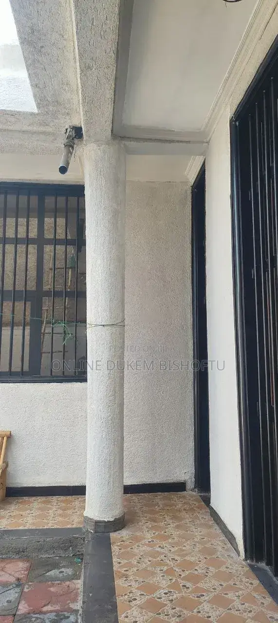 Furnished 8bdrm Villa in Dukem Bishoftu, East Shewa for sale