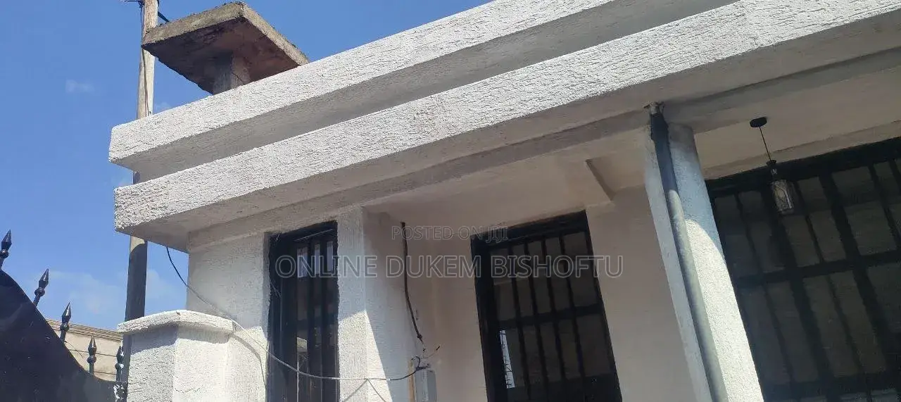 Furnished 8bdrm Villa in Dukem Bishoftu, East Shewa for sale