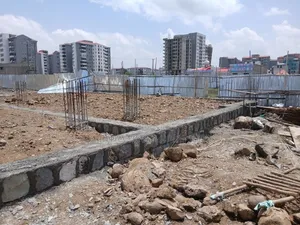 250 ካሬ.ሜትር ለጅ+3 መሠረት የወጣ ቦታ ሽያጭ አያት አካቢቢ