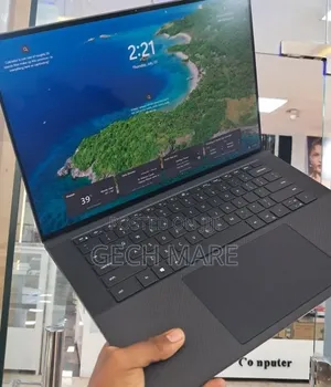 New Laptop Dell Precision 5540 16GB Intel Core i7 SSD 512GB