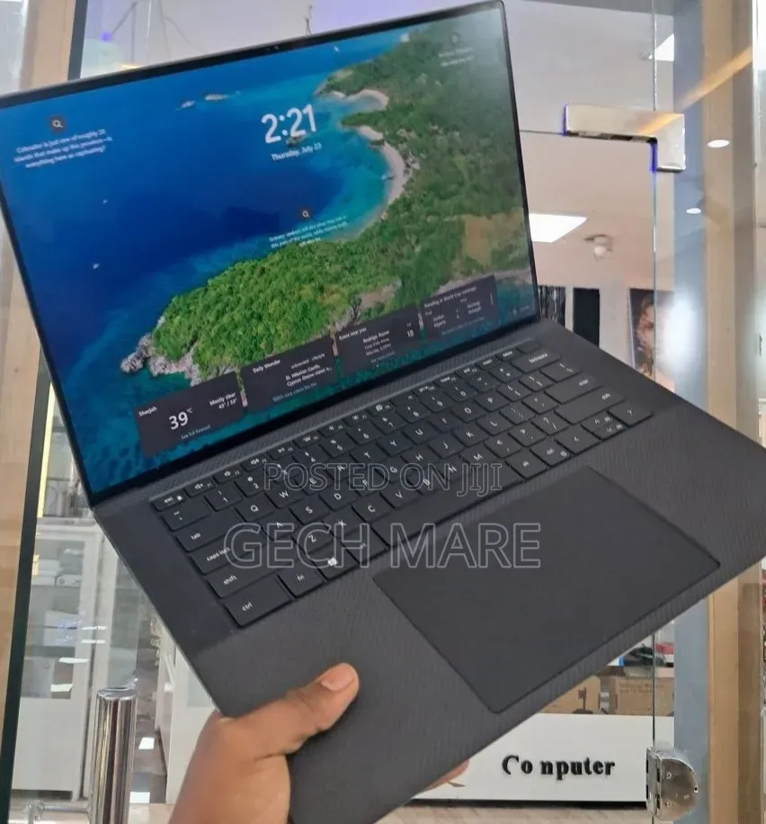 New Laptop Dell Precision 5540 16GB Intel Core i7 SSD 512GB