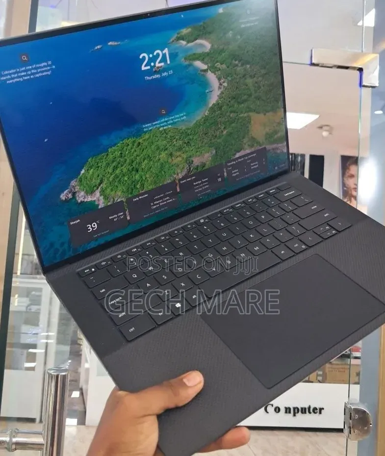 New Laptop Dell Precision 5540 16GB Intel Core i7 SSD 512GB