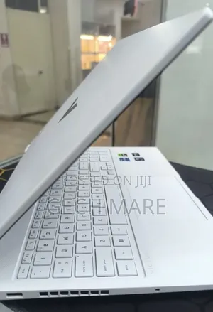New Laptop HP Victus 15 16GB Intel Core i7 SSD 1T