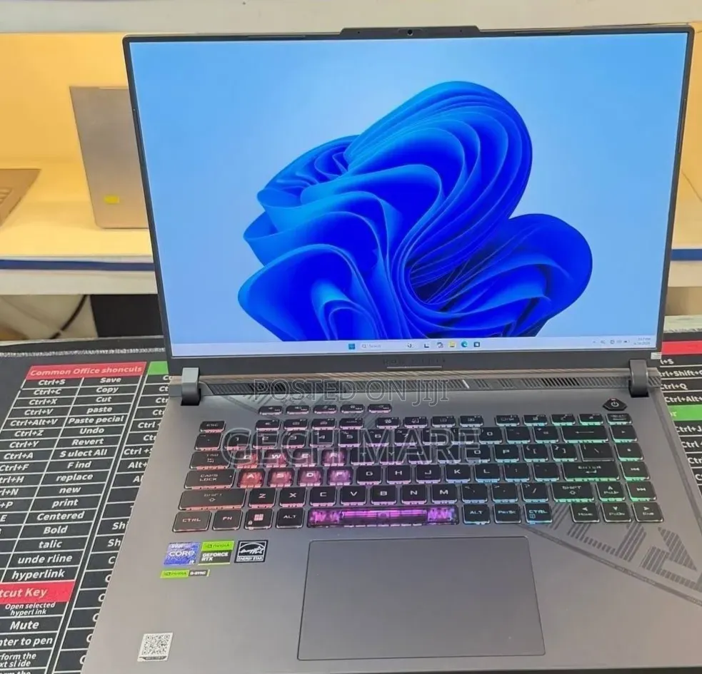 New Laptop Asus ROG Strix G15 16GB Intel Core i9 SSD 1T