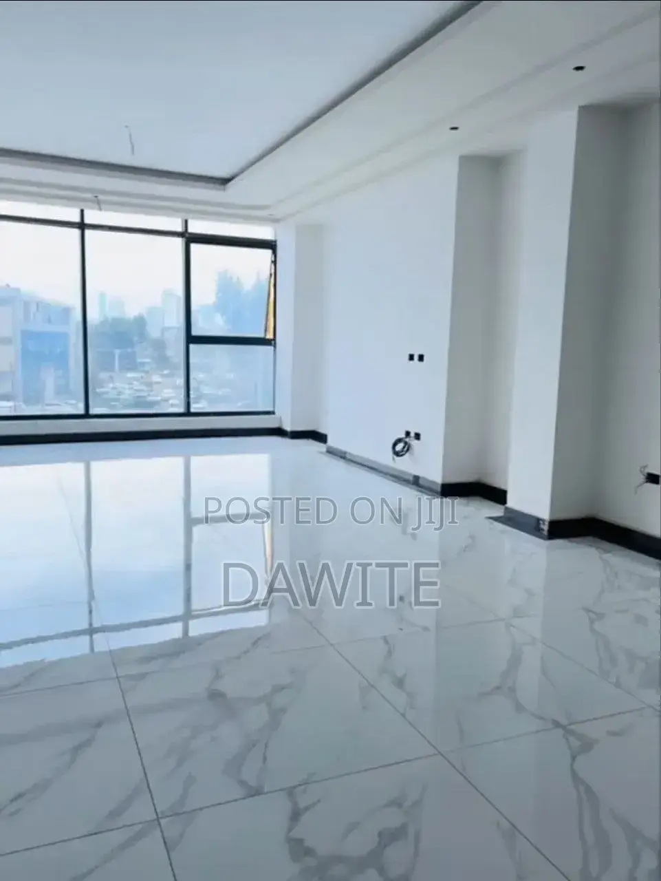 3bdrm Apartment in የግል ኮንባወንድ, Bole for sale