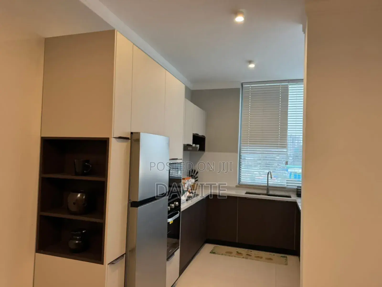3bdrm Apartment in የግል ኮንባወንድ, Bole for sale