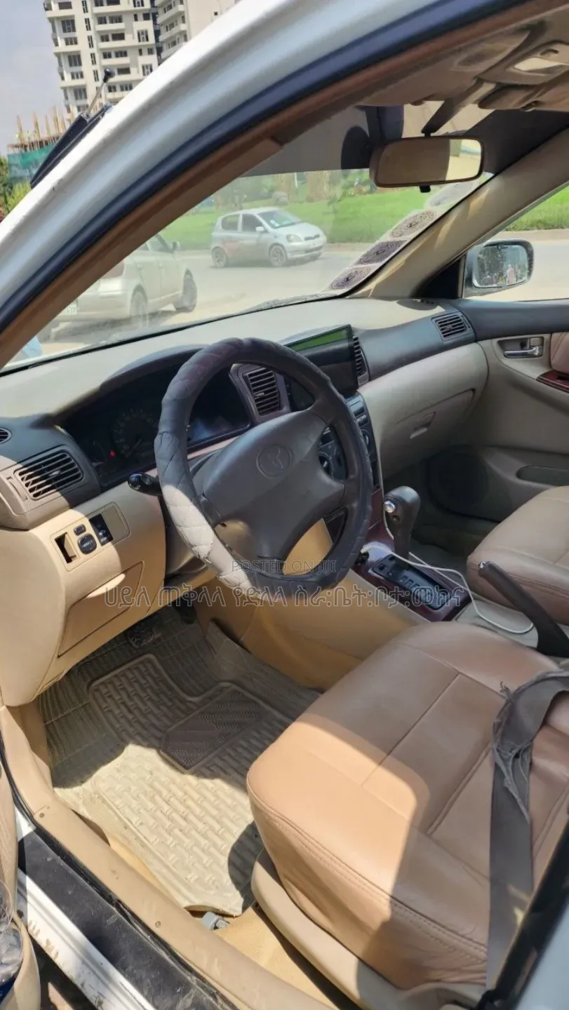 Toyota Corolla 2005 White