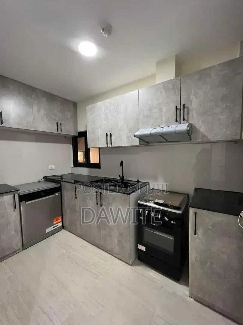 3bdrm Apartment in ሀይሌ Real  Est3, Bole for sale