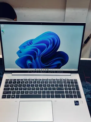 New Laptop HP EliteBook 840 G9 32GB Intel Core i7 SSD 1T