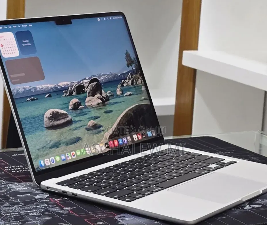 New Laptop Apple MacBook Air 2022 M2 8GB Apple M2 SSD 256GB
