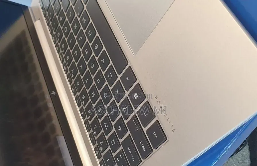 New Laptop HP EliteBook 840 G10 16GB Intel Core i7 SSD 512GB