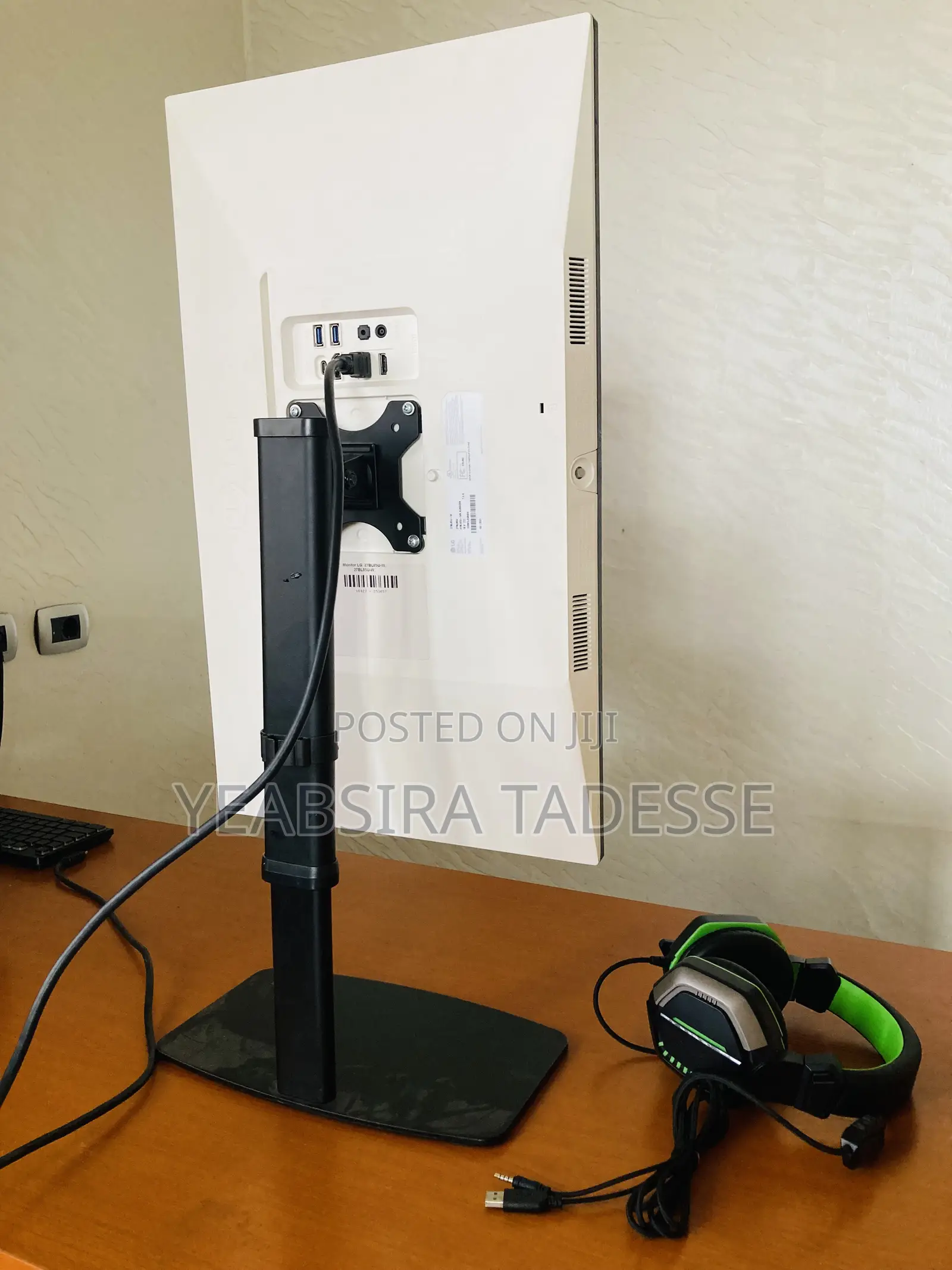 LG 27-Inch Uhd Monitor