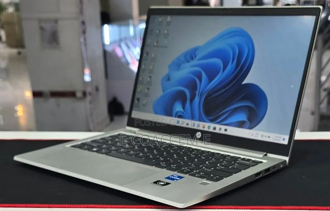 New Laptop HP 16GB Intel Core i5 SSD 512GB