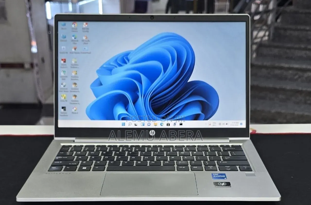 New Laptop HP EliteBook 830 G9 16GB Intel Core i5 SSD 512GB