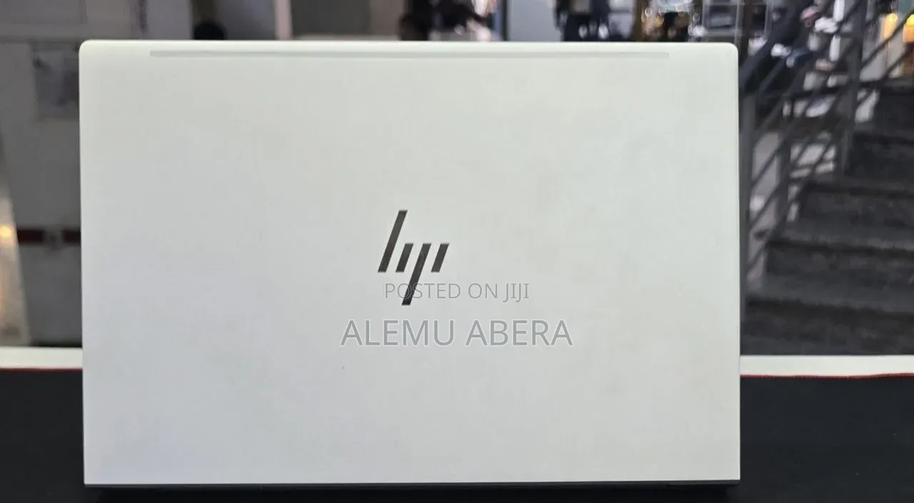 New Laptop HP EliteBook 830 G9 16GB Intel Core i5 SSD 512GB