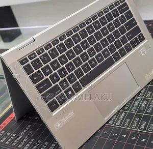 New Laptop HP EliteBook 830 G8 16GB Intel Core i7 SSD 512GB