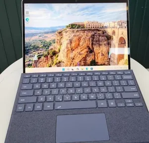 New Laptop Microsoft Surface Pro 9 16GB Intel Core i7 SSD 512GB