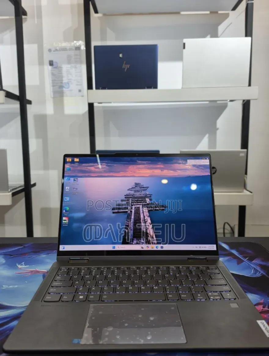 New Laptop Lenovo Yoga 7i 16GB Intel Core Ultra 7 SSD 512GB